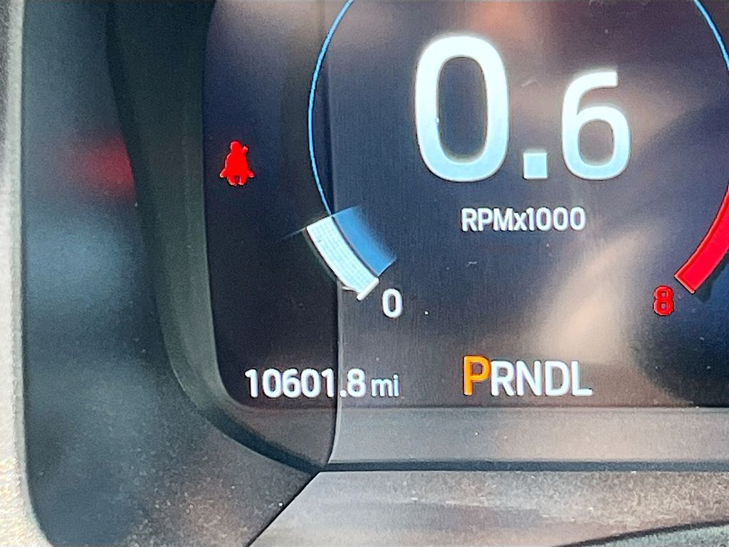 Used 2025 Gray Metallic Ford Platinum image 12