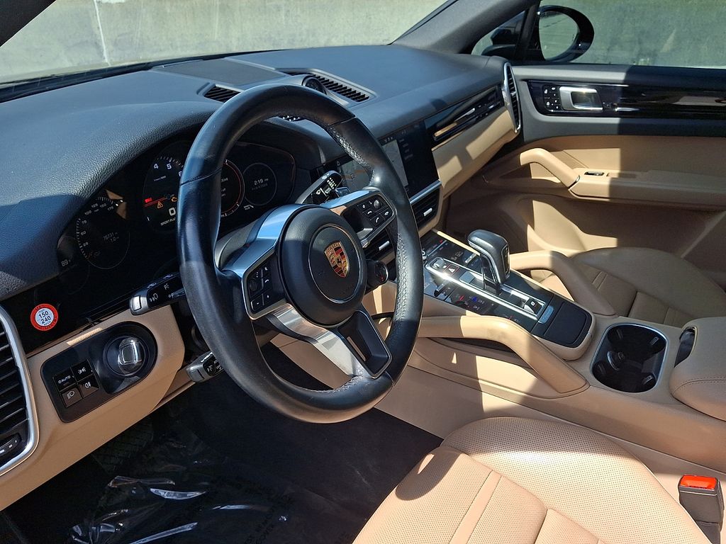 Thumbnail: 2020 Porsche  - 4