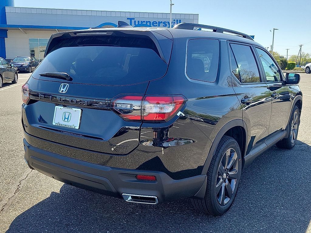 Thumbnail: 2025 Honda Pilot - 4