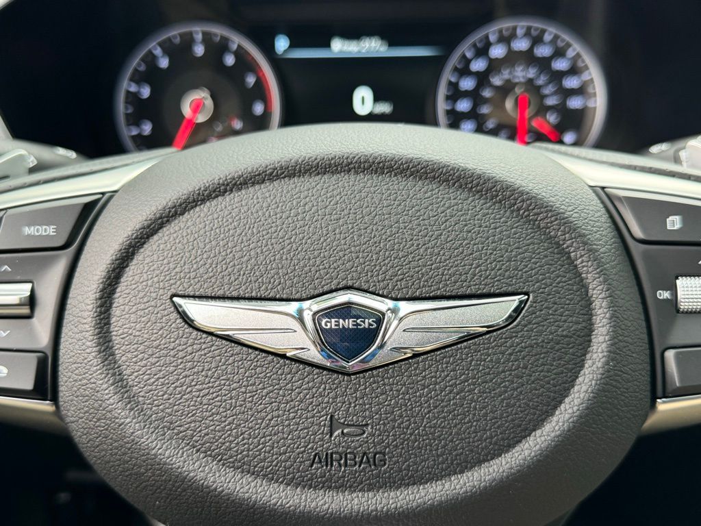 2021 Genesis G70 2.0T 29