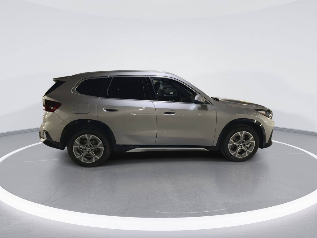 Thumbnail: 2026 BMW X1 - 9