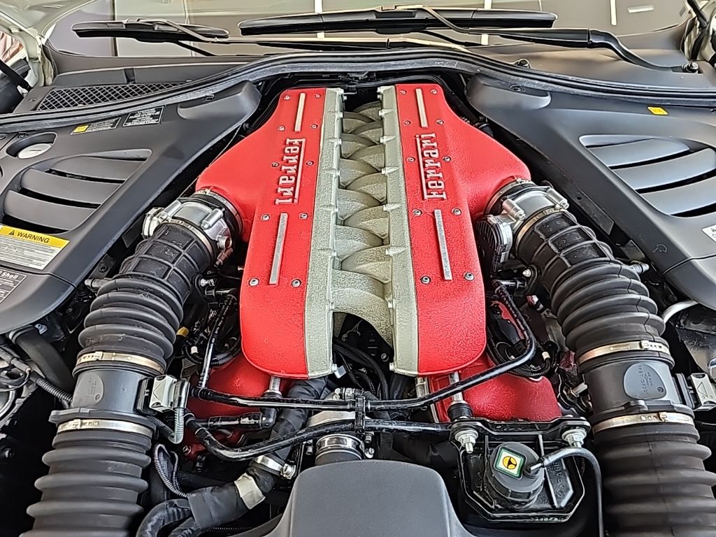 2019 Ferrari GTC4Lusso V12 39