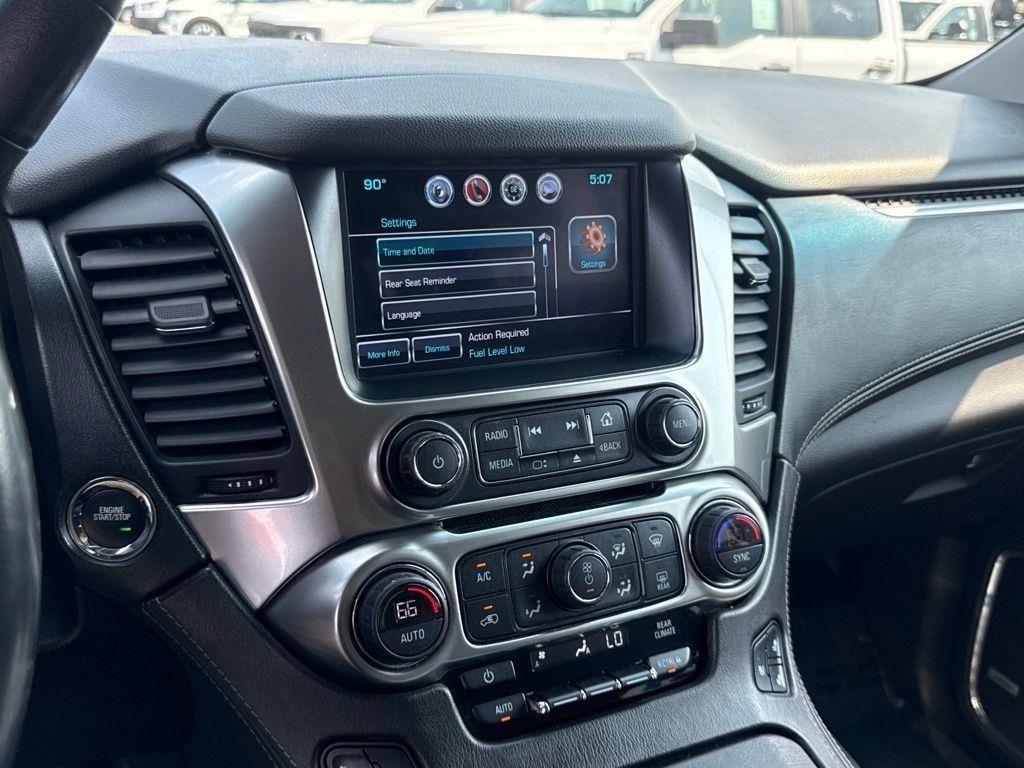 Used 2019 Black Chevrolet Premier image 19