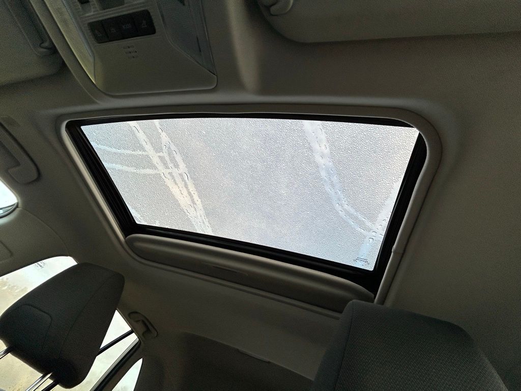 Thumbnail: 2023 Toyota RAV4 - 30