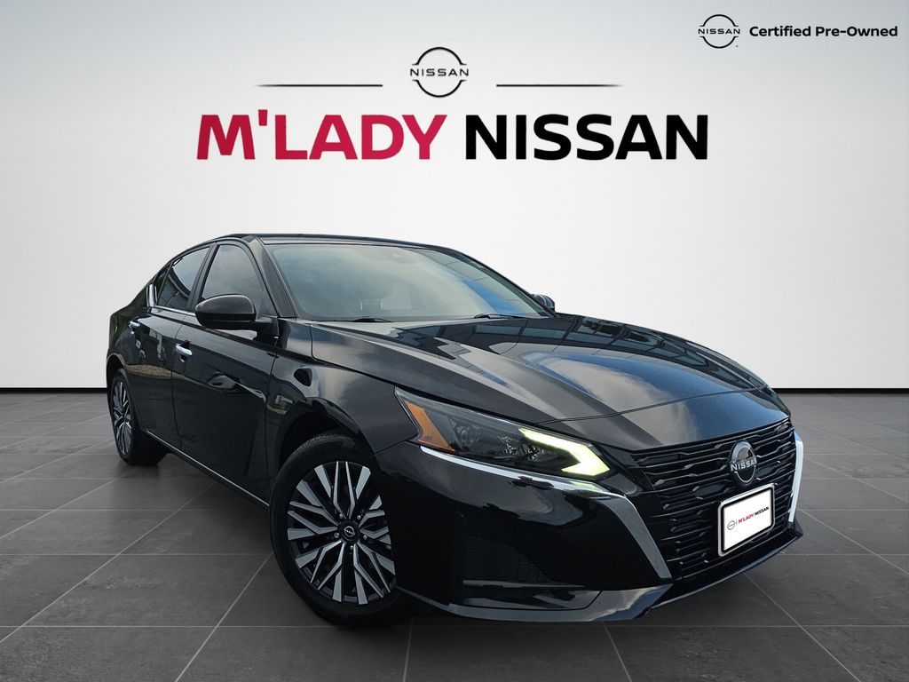 Super Black 2023 Nissan Altima Sedan All-Wheel Drive Continuously Variable Transmission