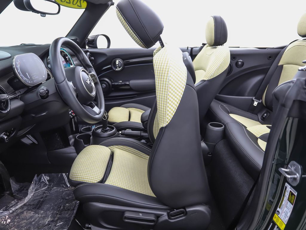 Thumbnail: 2023 MINI Cooper - 21