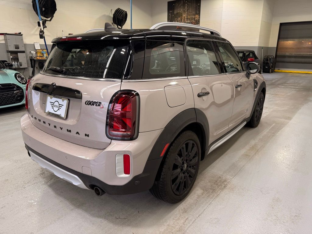 2022 MINI Cooper Countryman S 6