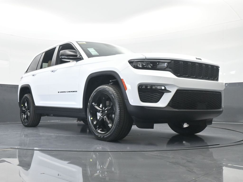 New 2025 Bright White Clearcoat Jeep Limited image 57