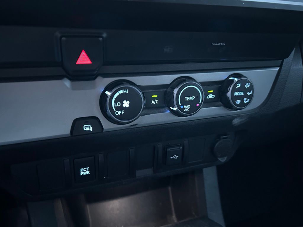 Thumbnail: 2022 Toyota Tacoma - 26