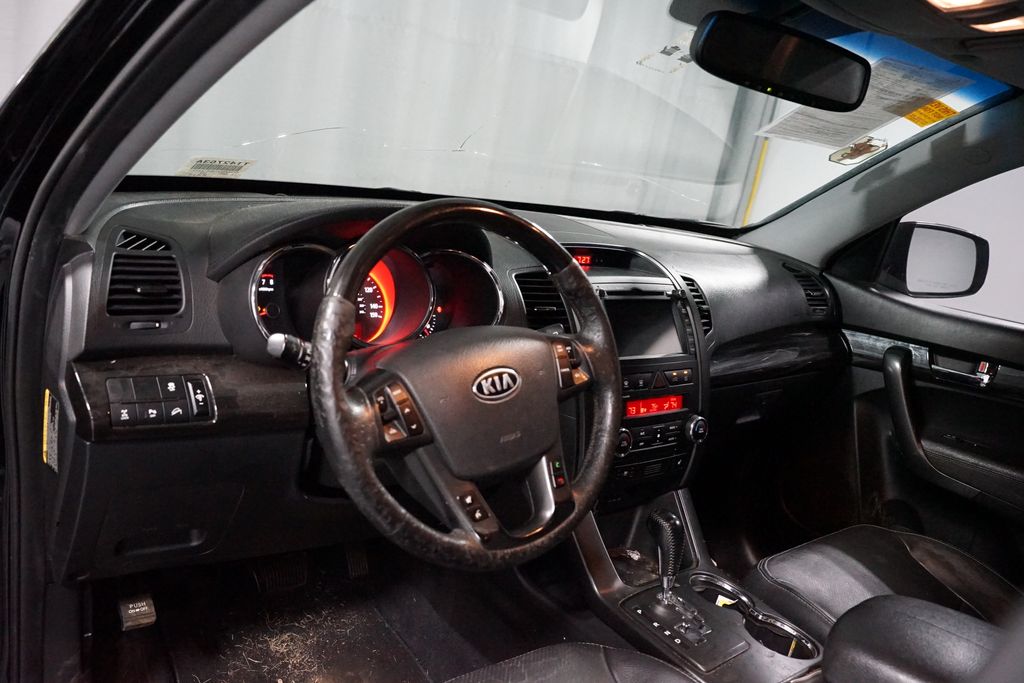 Thumbnail: 2013 Kia Sorento - 7