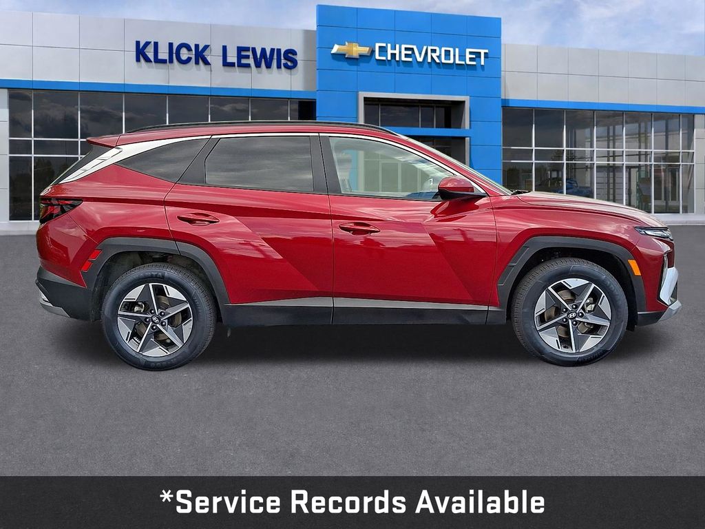 2025 Hyundai Tucson SEL Red at Grove City Ford