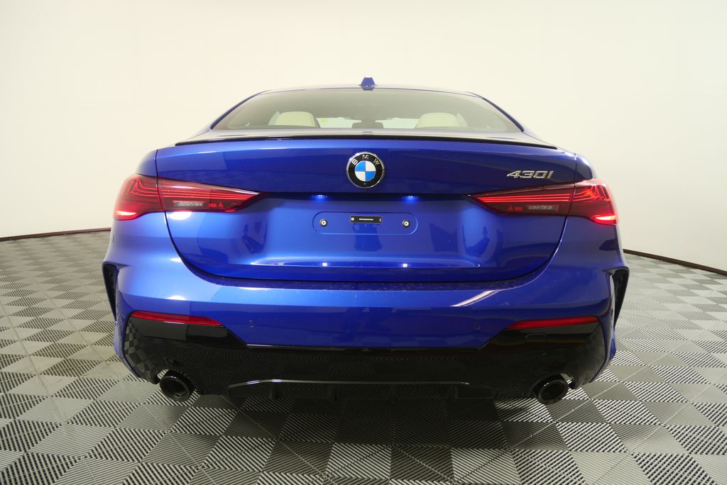 Thumbnail: 2027 BMW 4 Series - 4