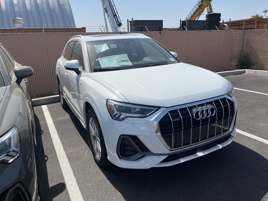 Thumbnail: 2025 Audi Q3 - 3