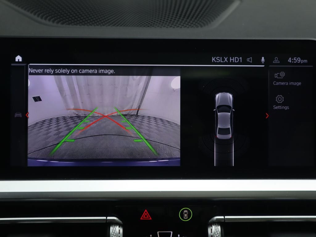 Thumbnail: 2022 BMW 3 Series - 16