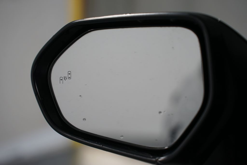 Thumbnail: 2025 Toyota Camry - 27