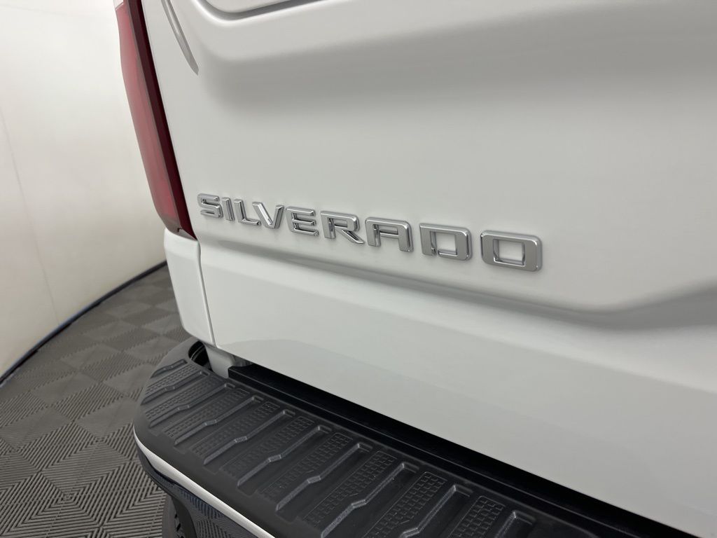 2025 Chevrolet Silverado 1500 LTZ 22