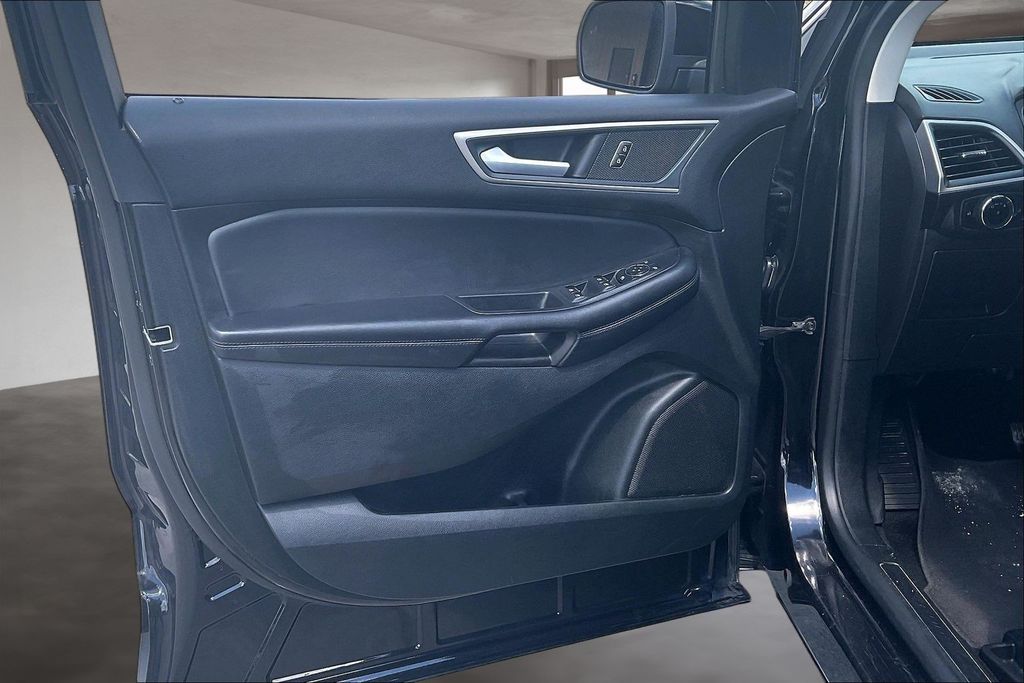 Used 2024 Ford Edge SUV