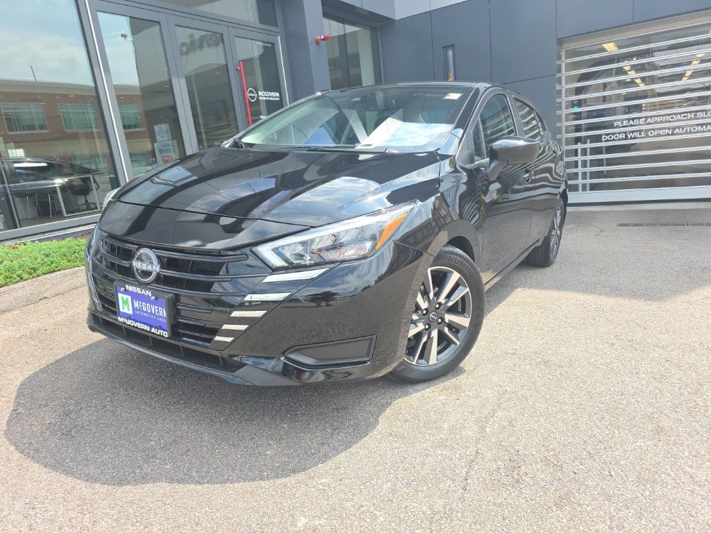 Super Black Metallic 2025 Nissan Versa Sedan Front-Wheel Drive Continuously Variable Transmission