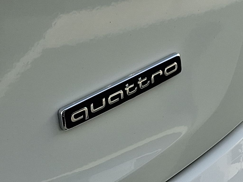 Thumbnail: 2025 Audi Q5 - 30