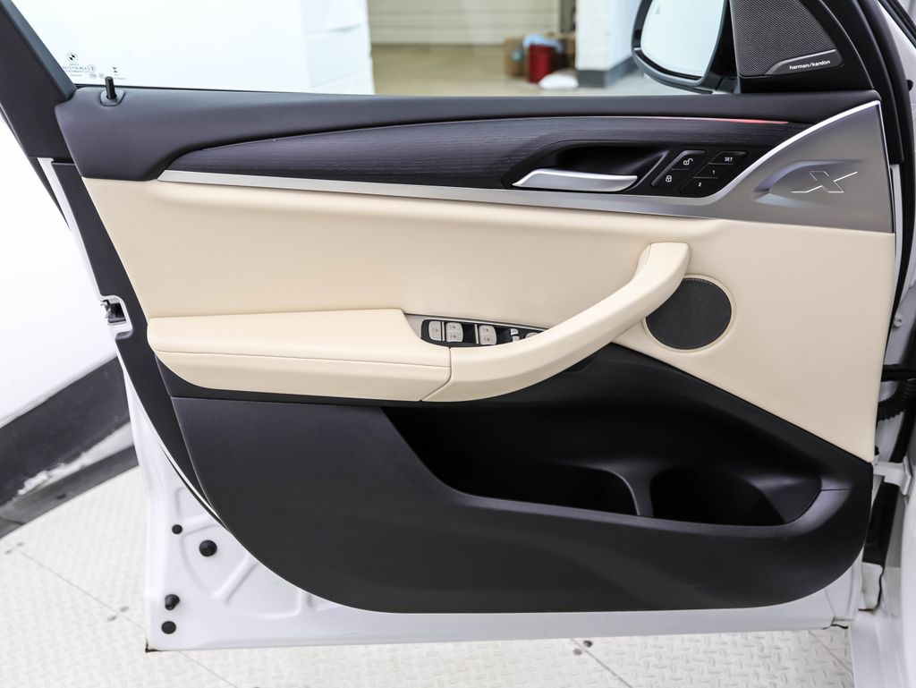 Thumbnail: 2023 BMW X3 - 9