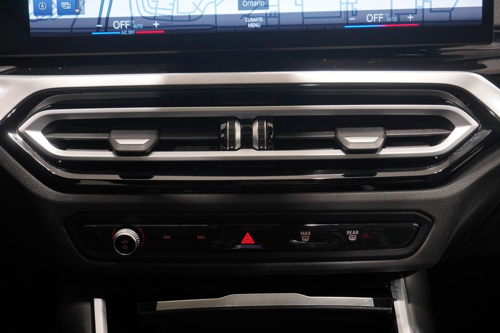 Thumbnail: 2023 BMW 3 Series - 13