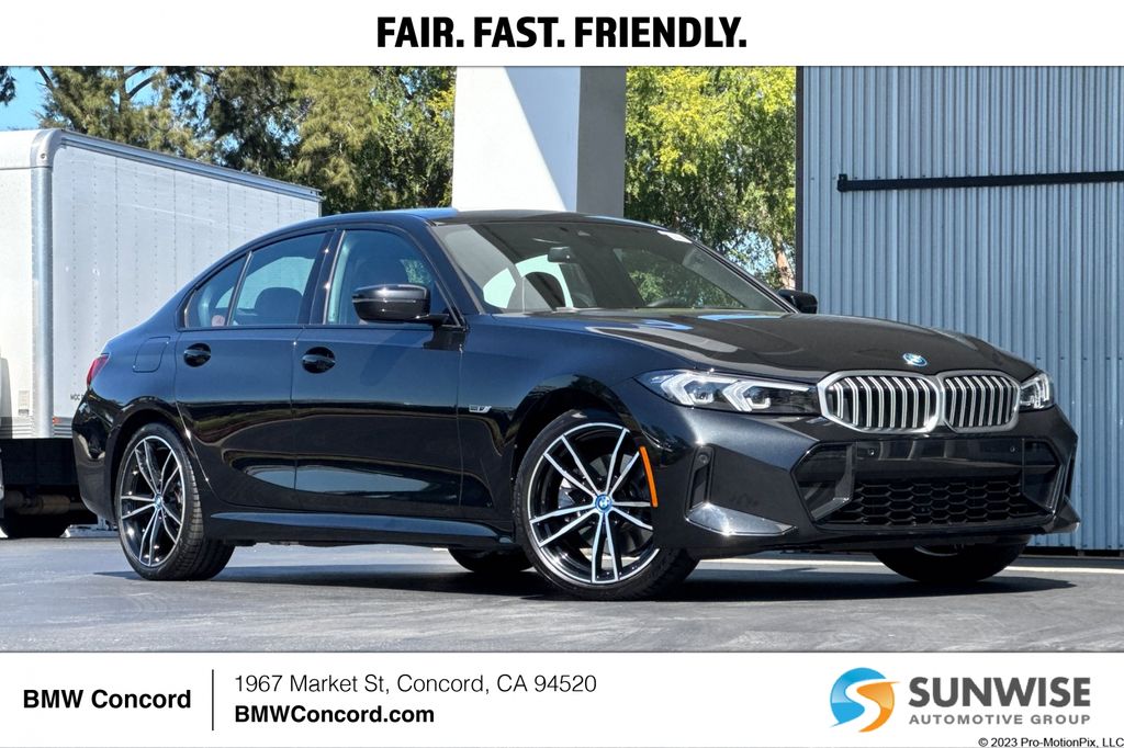 Black Sapphire Metallic 2023 BMW 3 Series Sedan Rear-Wheel Drive 8-Speed Automatic