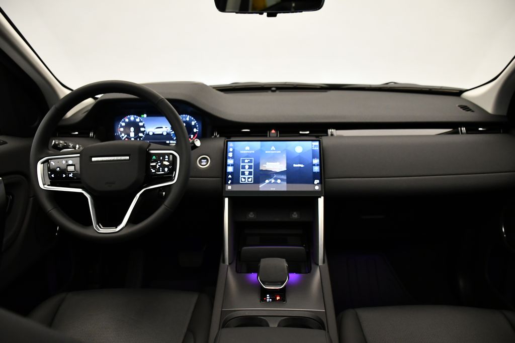 Thumbnail: 2025 Land Rover Discovery Sport - 18