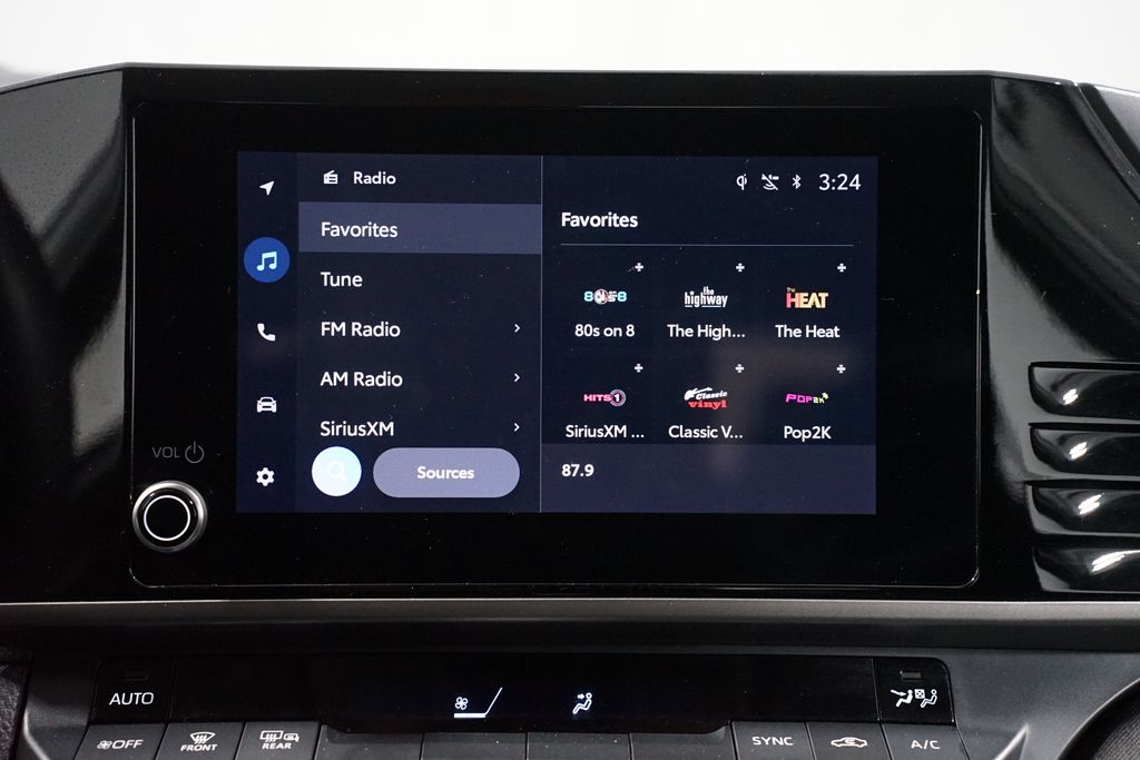 Thumbnail: 2025 Toyota Camry - 18