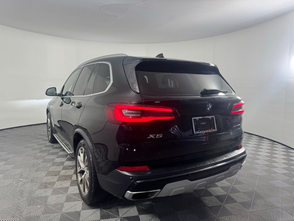 Thumbnail: 2021 BMW X5 - 7