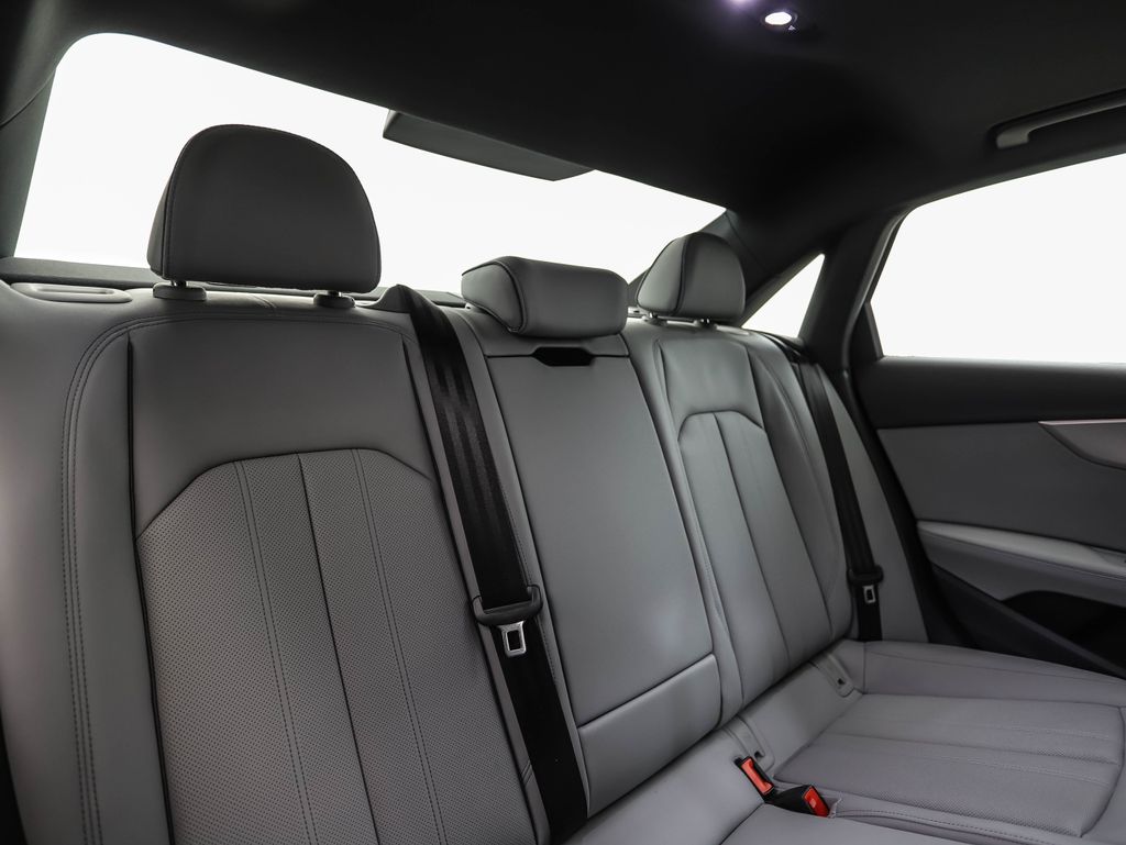 Thumbnail: 2022 Audi A4 - 27