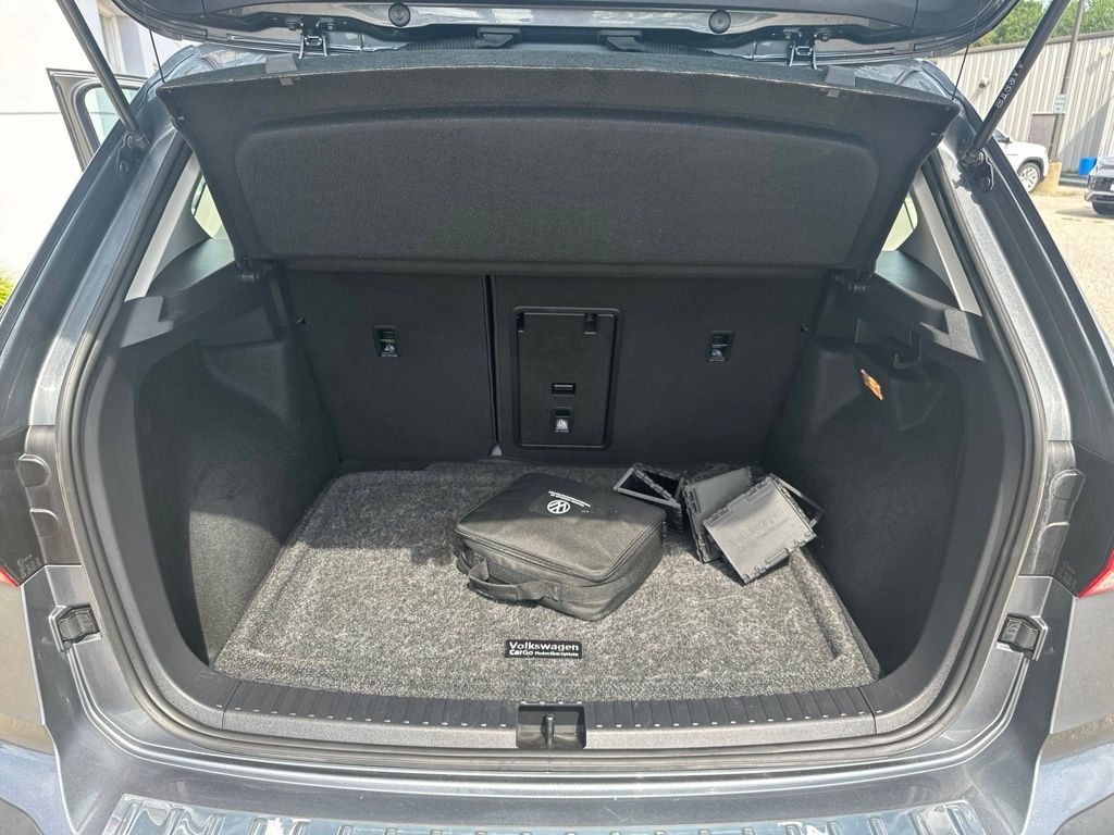 Used 2023 Volkswagen Taos SUV
