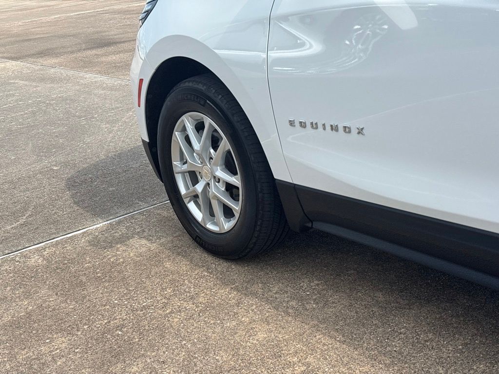 2023 Chevrolet Equinox LT White at Monument Chevrolet