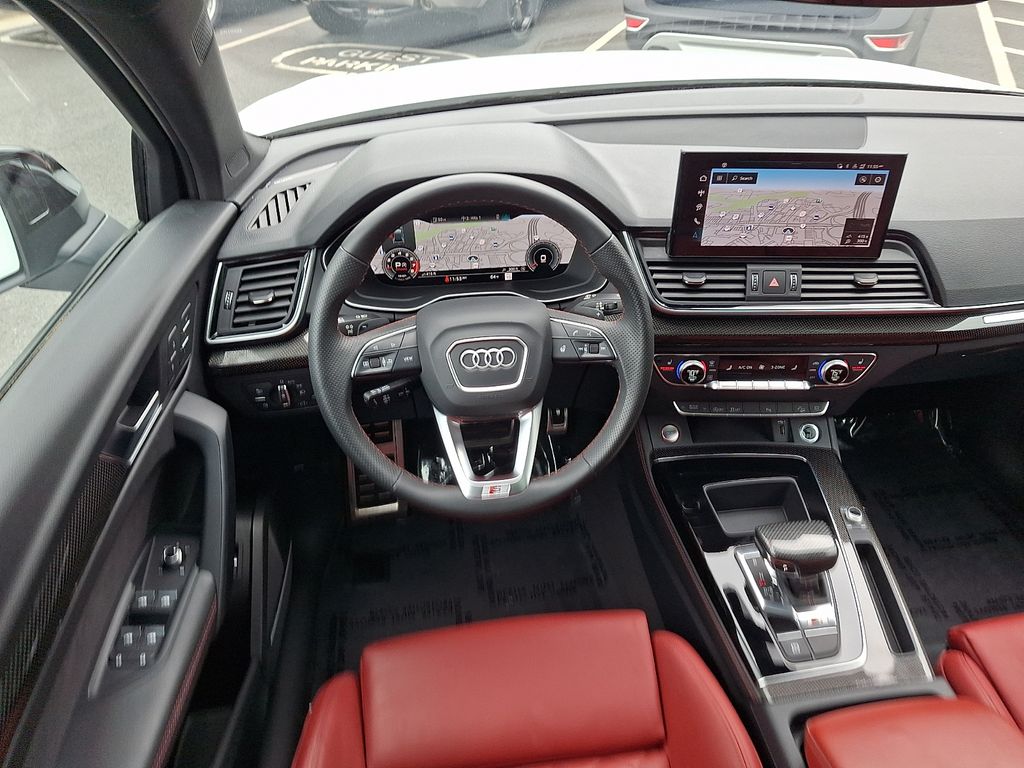 Thumbnail: 2024 Audi SQ5 - 11