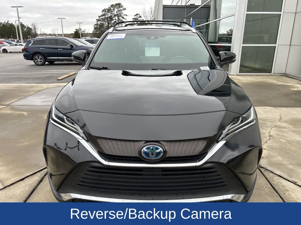 2022 Toyota Venza XLE