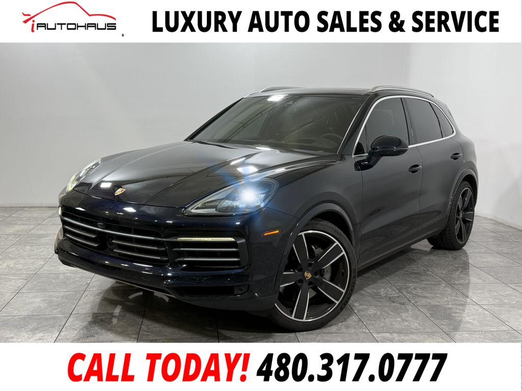 Moonlight Blue Metallic 2023 Porsche Cayenne S AWD SUV / Crossover All-Wheel Drive 8-Speed Automatic