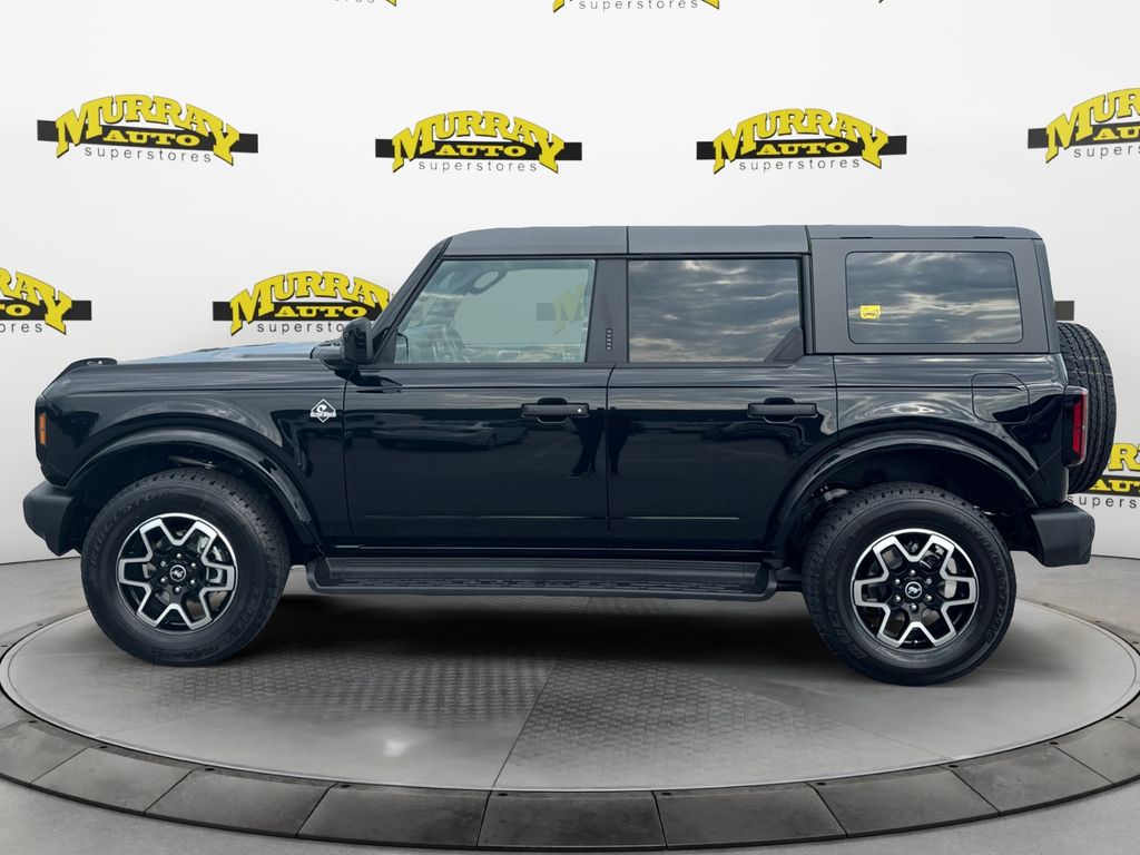 2026 Shadow Black Ford Bronco Outer Banks 4X4 SUV