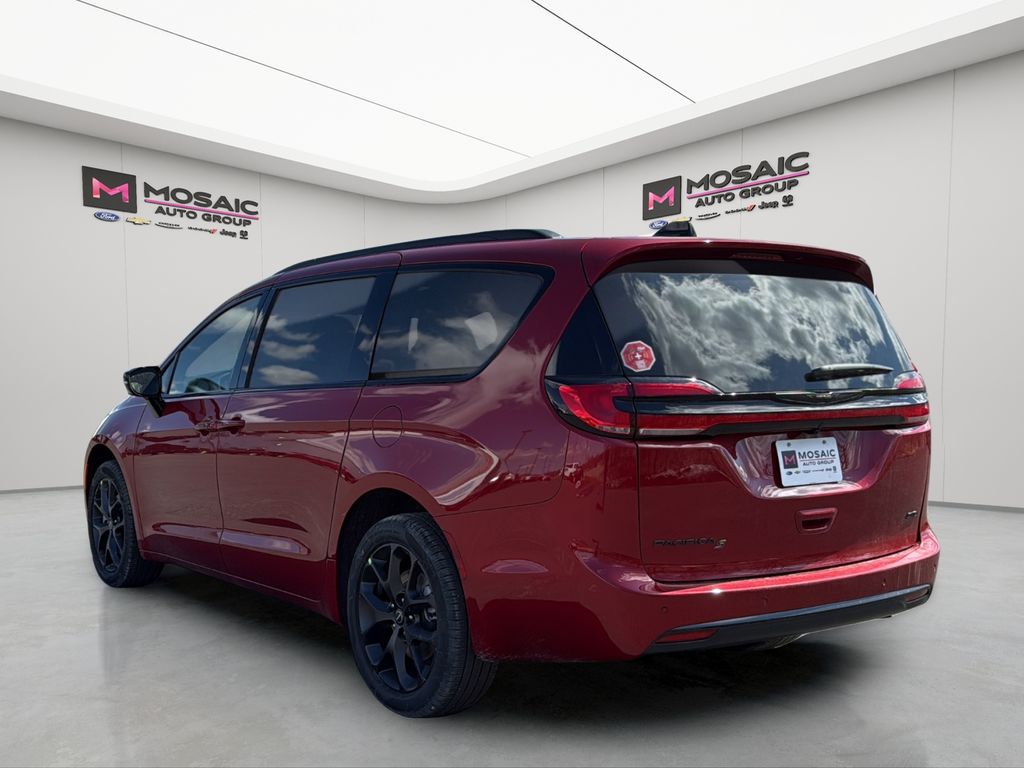 2026 Chrysler Pacifica