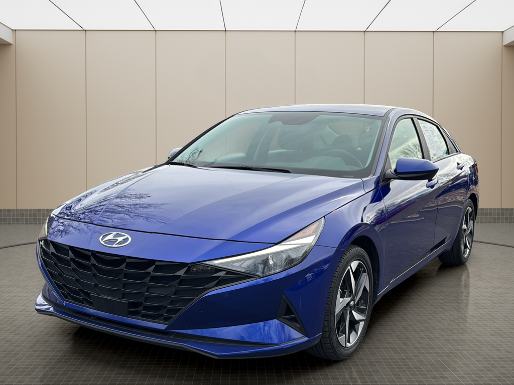 2023 Hyundai Elantra SEL FWD