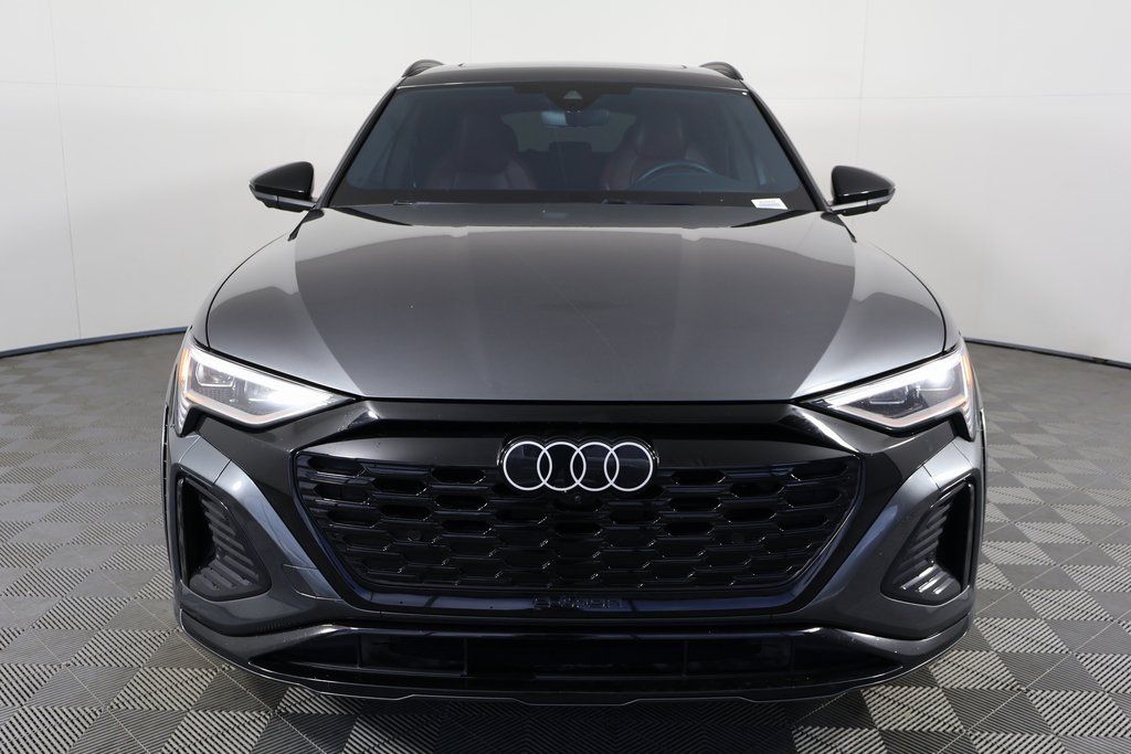 Thumbnail: 2024 Audi SQ8 e-tron - 2