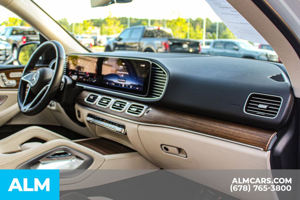 Used 2025 White Mercedes-Benz GLE 350 image 24