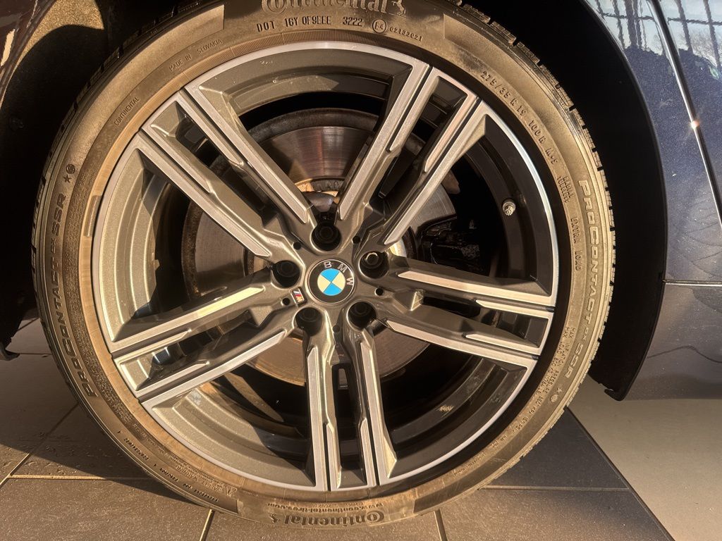 Thumbnail: 2024 BMW 8 Series - 13