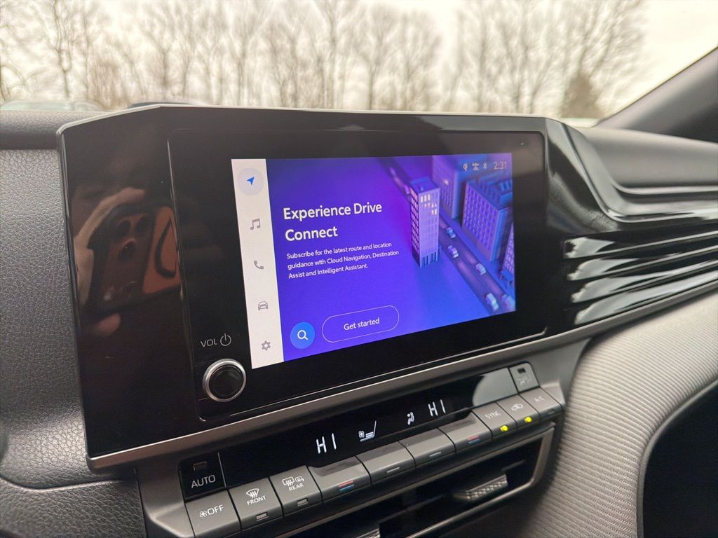 Thumbnail: 2025 Toyota Camry - 28