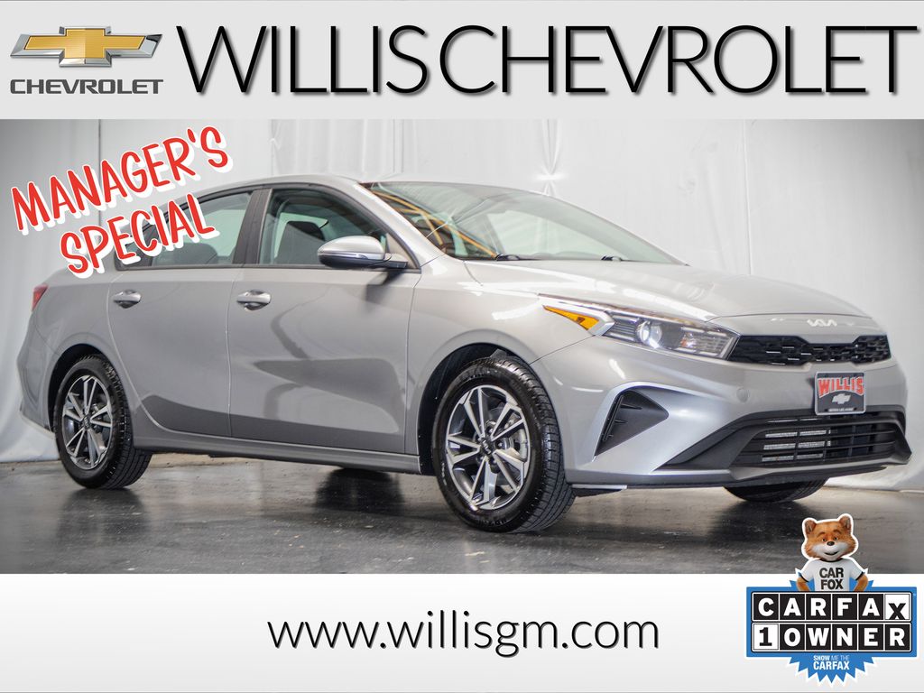 2023 Kia Forte LXS FWD