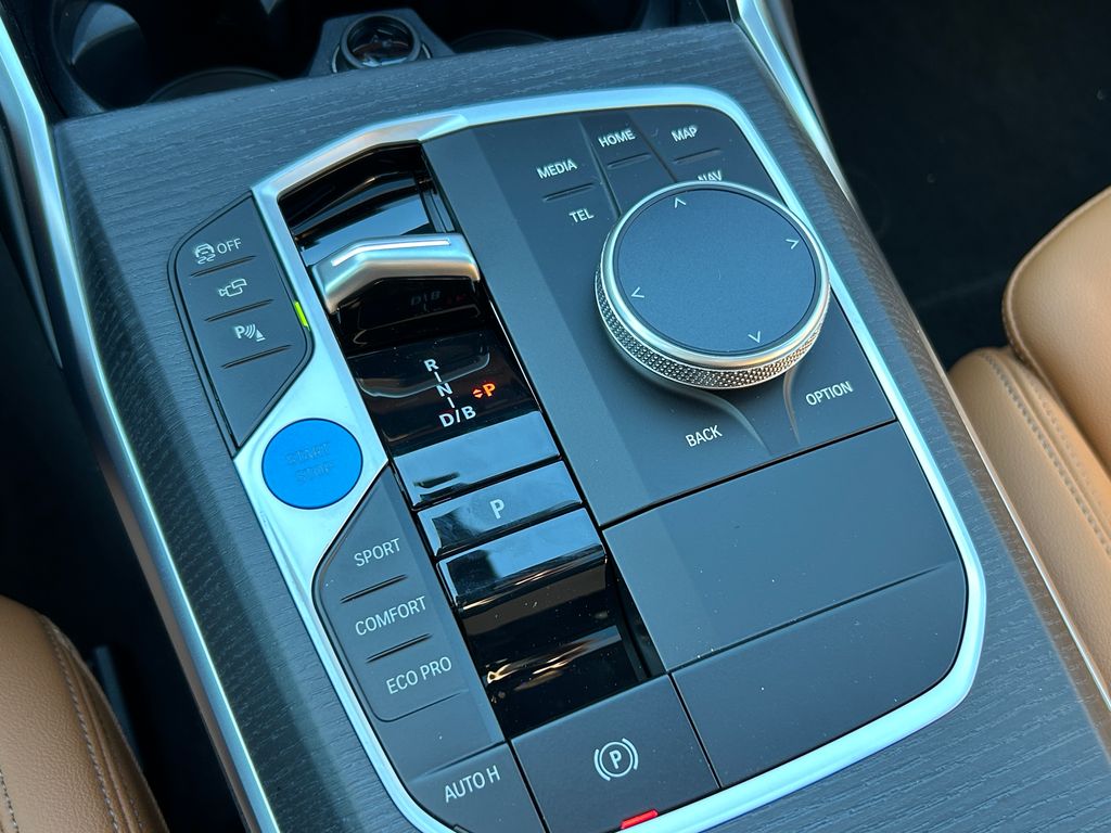 Thumbnail: 2026 BMW i4 - 28