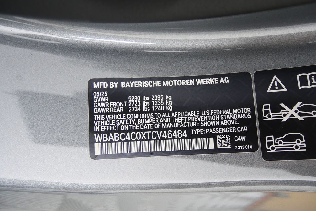2026 BMW 8 Series M850i xDrive 25