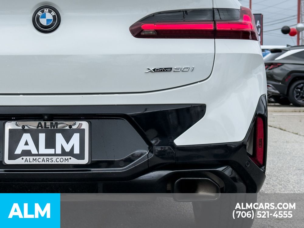 Used 2023 White BMW xDrive30i image 8