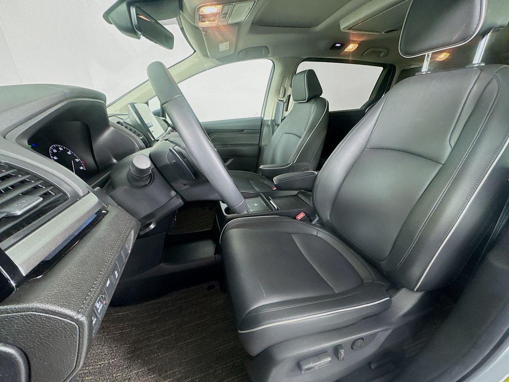 Used Car 2025 Honda Odyssey  Touring For Sale Under $50,000 In Austin, Texas