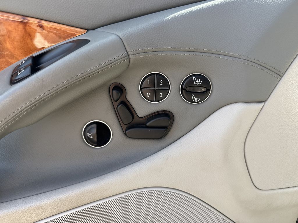 2008 Mercedes-Benz SL-Class SL 550 - 11