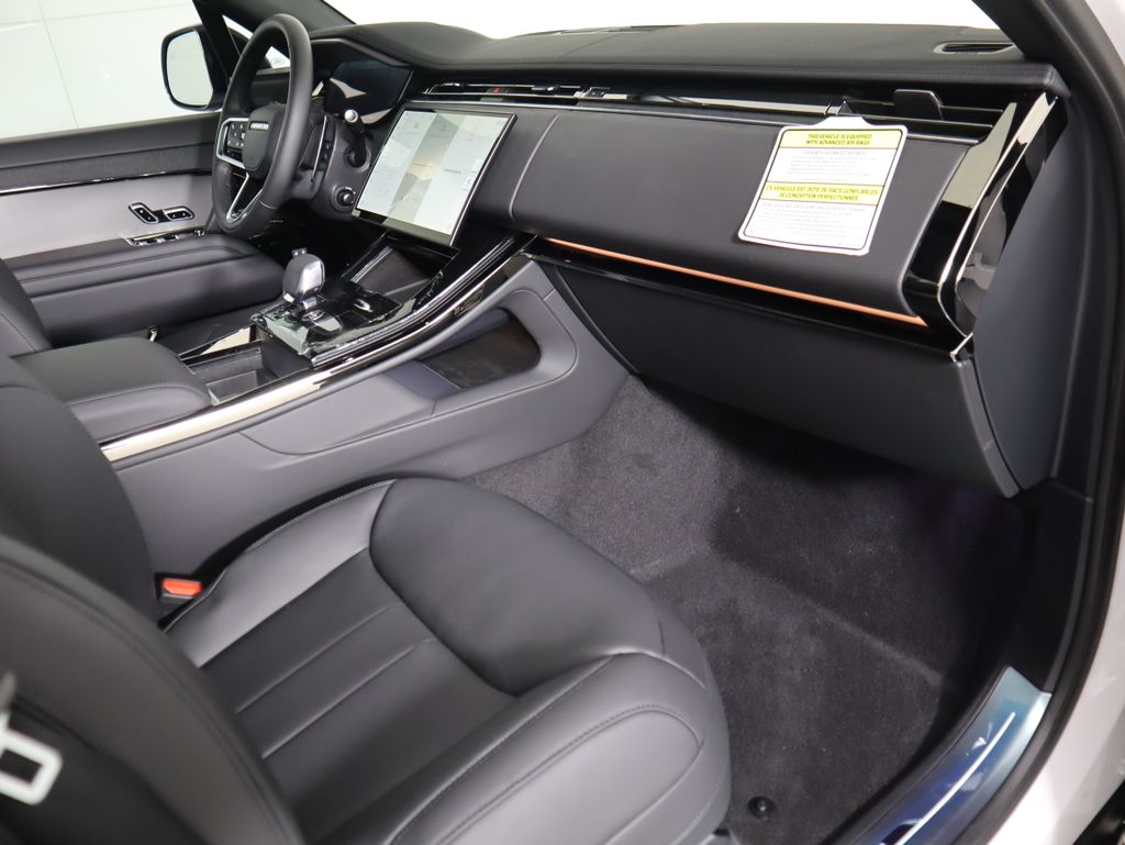 Thumbnail: 2025 Land Rover Range Rover Sport - 19