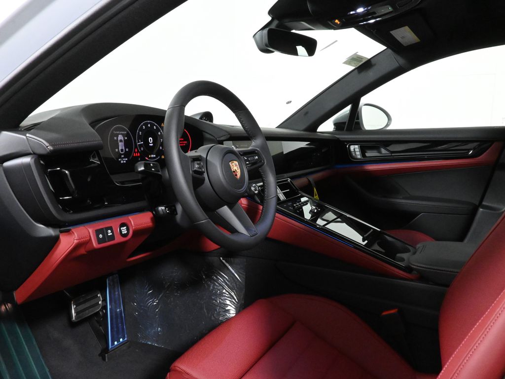 Thumbnail: 2026 Porsche Panamera - 4